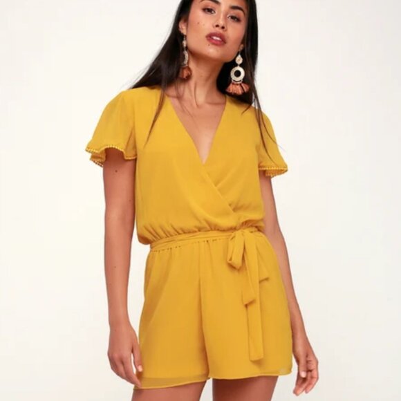 Lulu's Sunshine State of Mind Mustard Yellow Short Sleeve Romper Size S - Picture 1 of 10